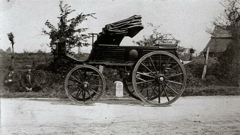 Qui a inventé la première pizza au monde ? Qui a inventé la première pizza au monde ?