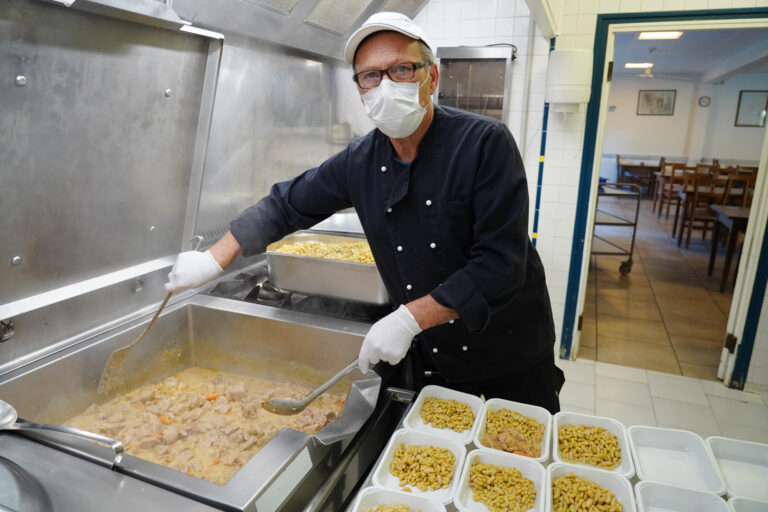 Qui finance le portage des repas ?