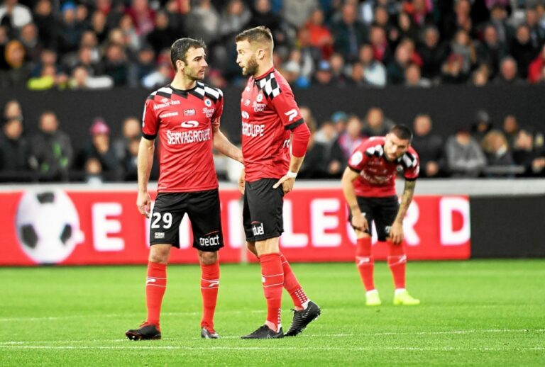 Qui joue au football ce soir ?