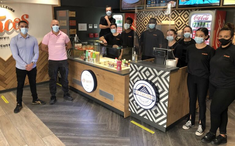 Qui sont les clients de Nestlé ?