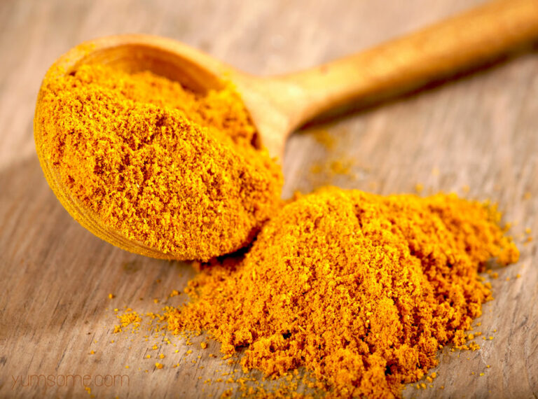 What is Madras curry powder made of?