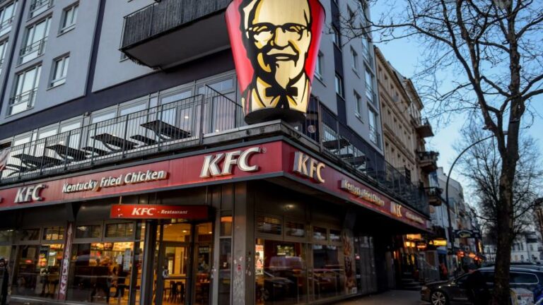 Combien y a-t-il d’emplacements KFC