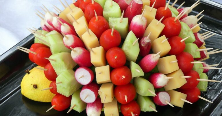 Comment conserver au froid les brochettes de fruits ?