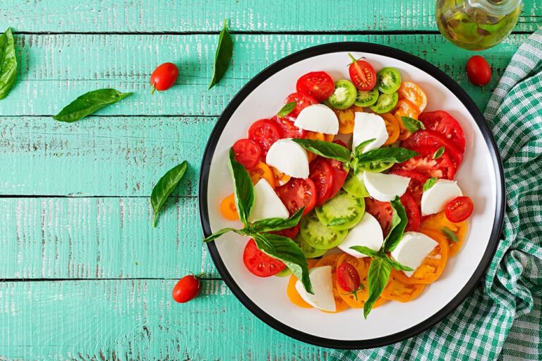 Comment conservez-vous la salade pour le déjeuner?