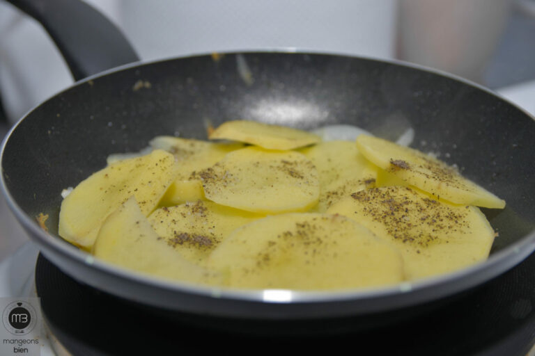 Faut-il assaisonner les pommes de terre avant ou après la torréfaction ?
