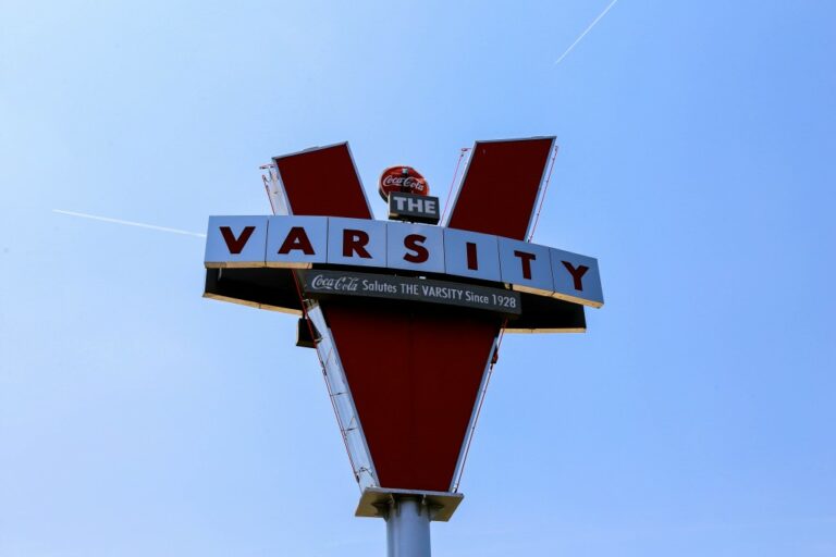 Ferment-ils The Varsity à Atlanta ?