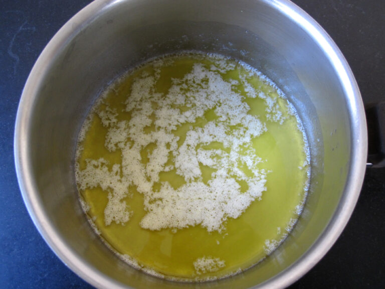 La sauce roux est-elle la même chose que la béchamel ?