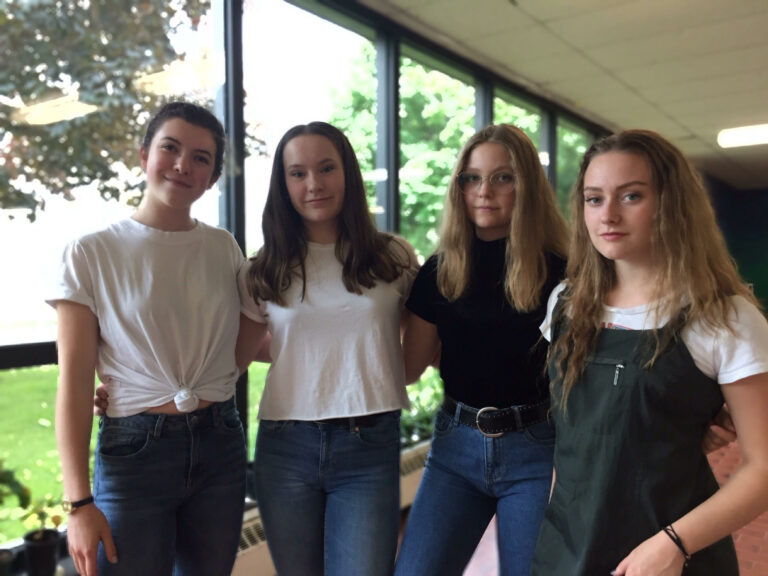 Le Charleston a-t-il un code vestimentaire ?