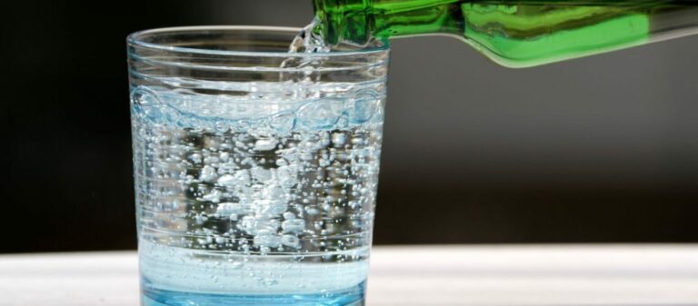 L’eau gazeuse compte-t-elle toujours comme consommation d’eau ?