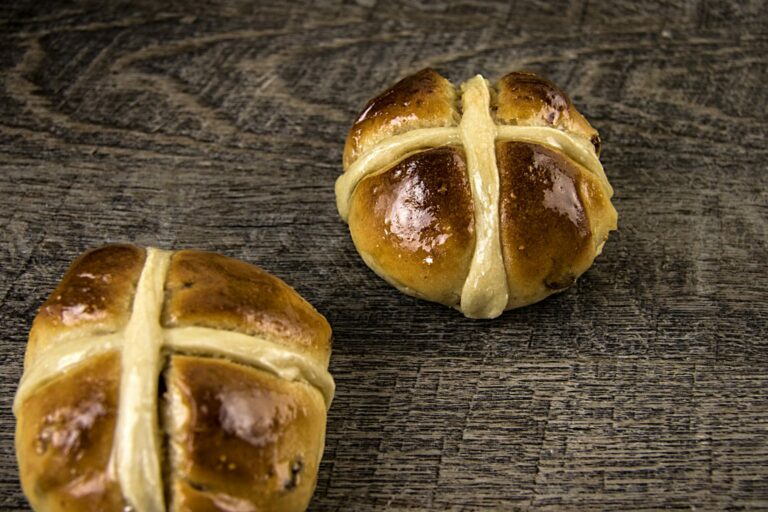 Pourquoi mets-tu une croix au bas des pousses ?