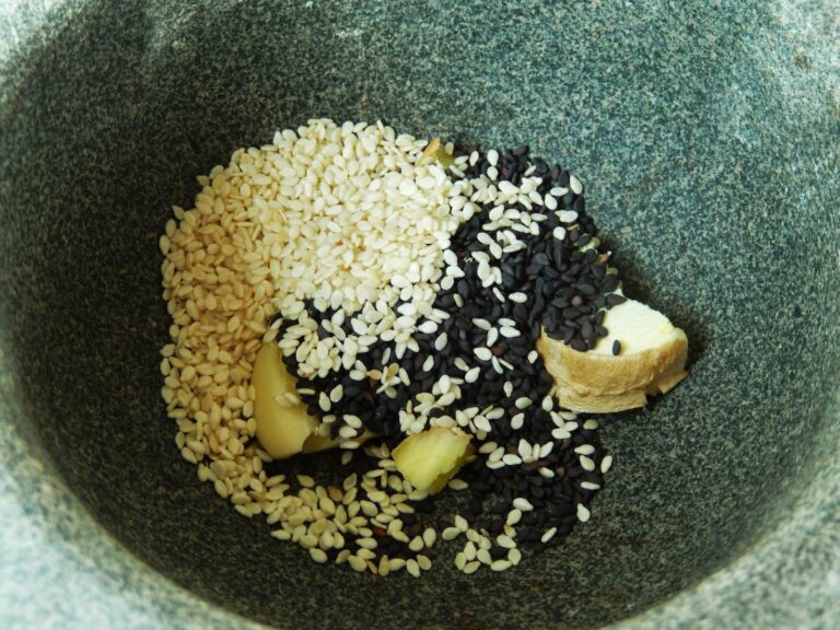 Pouvez-vous faire cuire un œuf dans un bol de ramen instantané ?