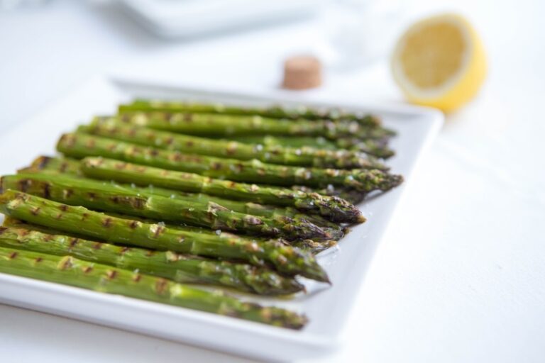 Pouvez-vous trop cuire les asperges sur le gril?