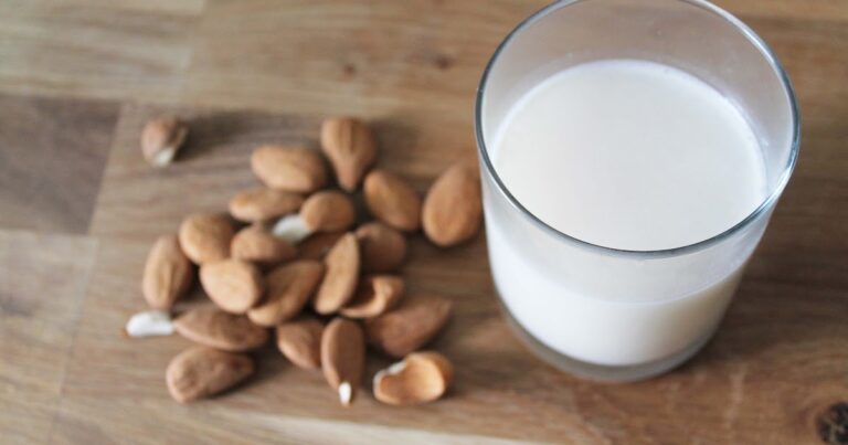 Puis-je utiliser du lait de vache dans les cookies ?
