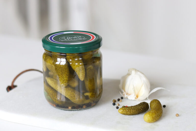 Qu’ajoutez-vous aux cornichons en conserve?
