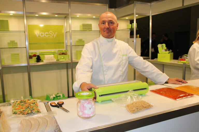 Quel récipient garde les aliments au chaud le plus longtemps ?