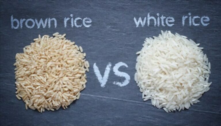 Quelle est la différence de goût entre le riz brun et le riz blanc ?