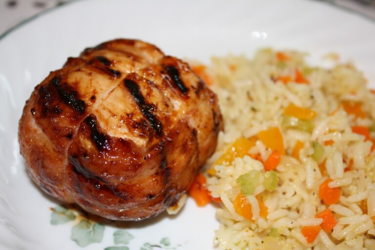 Quelle sauce mettez-vous sur le poulet katsu?