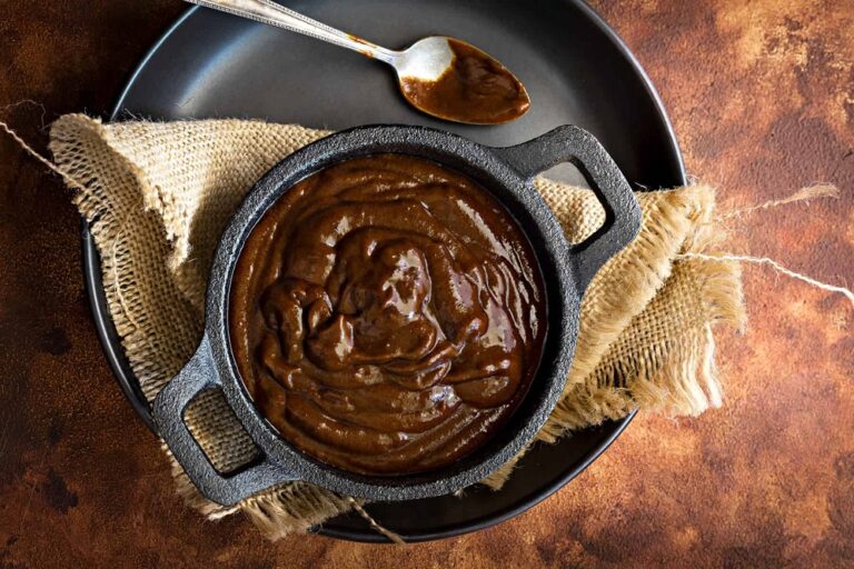 Qu’est-ce que la sauce hoisin ajoute?