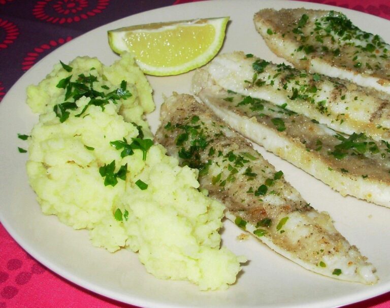 Qu’est-ce qui va avec la sole au citron et au poivre?