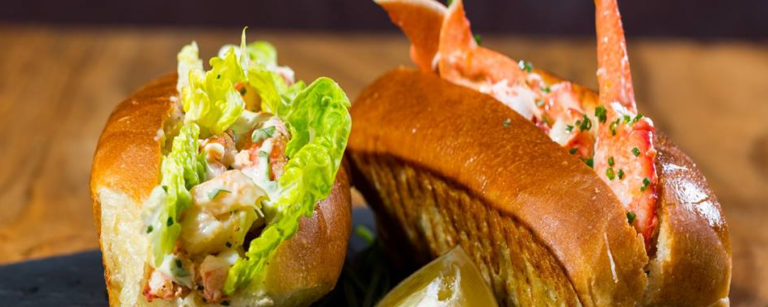 Qu’est-ce qui va bien avec les lobster rolls ?