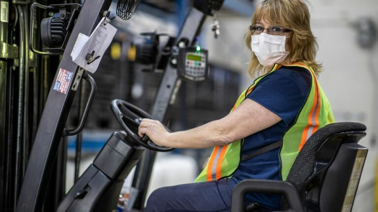 Qui fabrique Candy Land ?