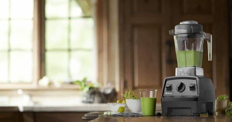 Qu’y a-t-il dans le mélangeur Collins?