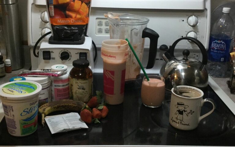 What kitchen appliance do you use to make a smoothie?