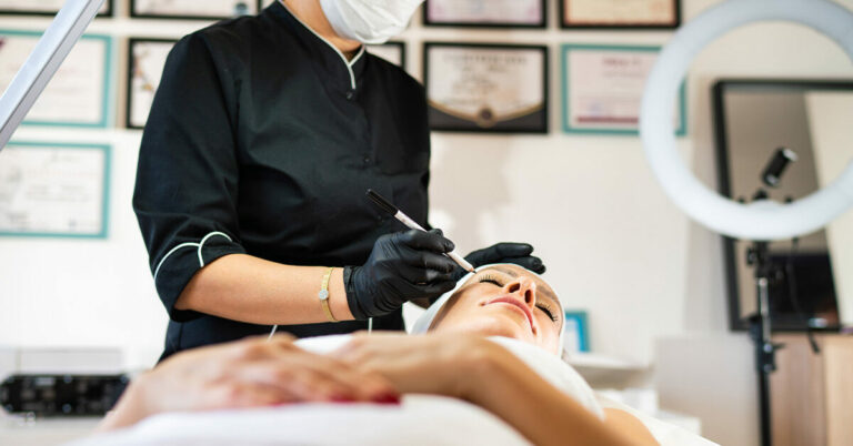 La demande de chirurgie esthétique en hausse alors que la pandémie de COVID-19 s’atténue, selon une enquête