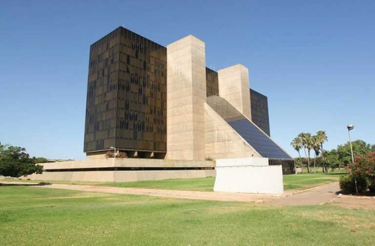 OCP cible le marché de la nutrition animale logo