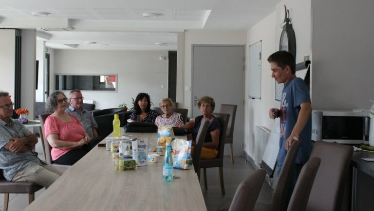 oréland.Alimentation dans l’assiette à l’Hôtel des Tuileries