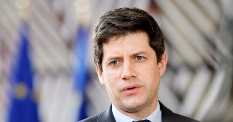 Julien Denormandie défend les « bons alimentaires » de Macron contre les « inégalités nutritionnelles »