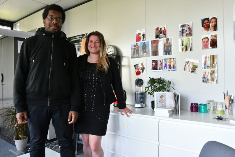 Emilie Duchaussoy, cr&eacute;atrice du club de nutrition, avec