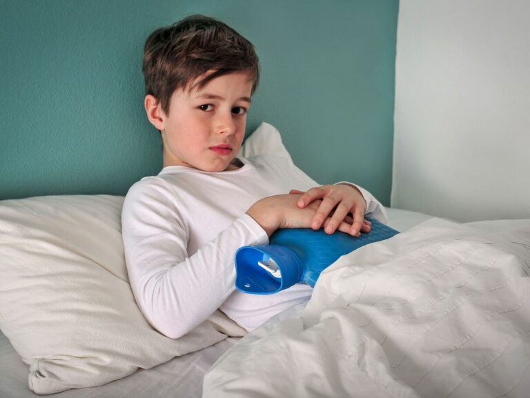 Mon enfant a toujours mal au ventre